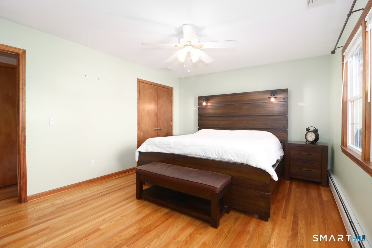 21 Rolling Glen Drive