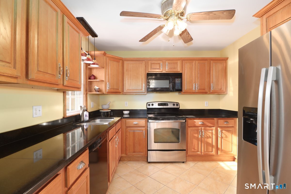 21 Rolling Glen Drive