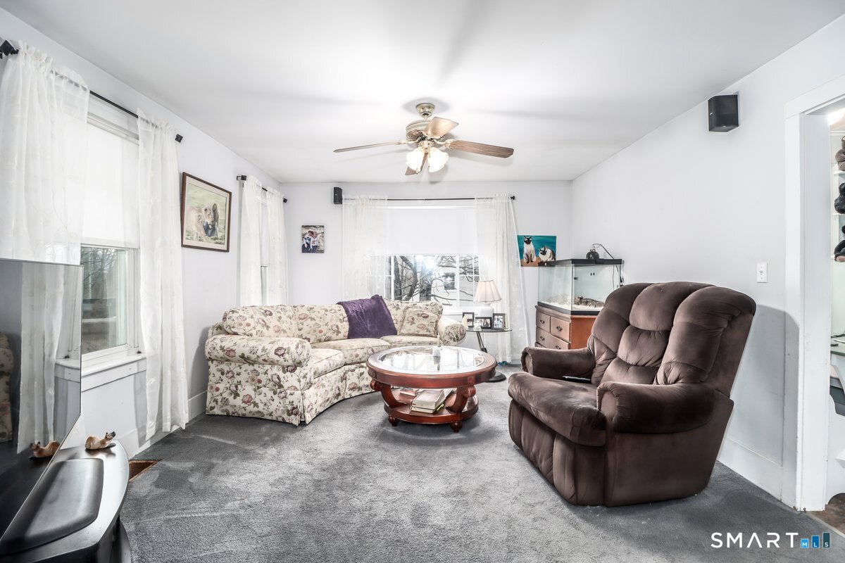 25 Hillside Avenue