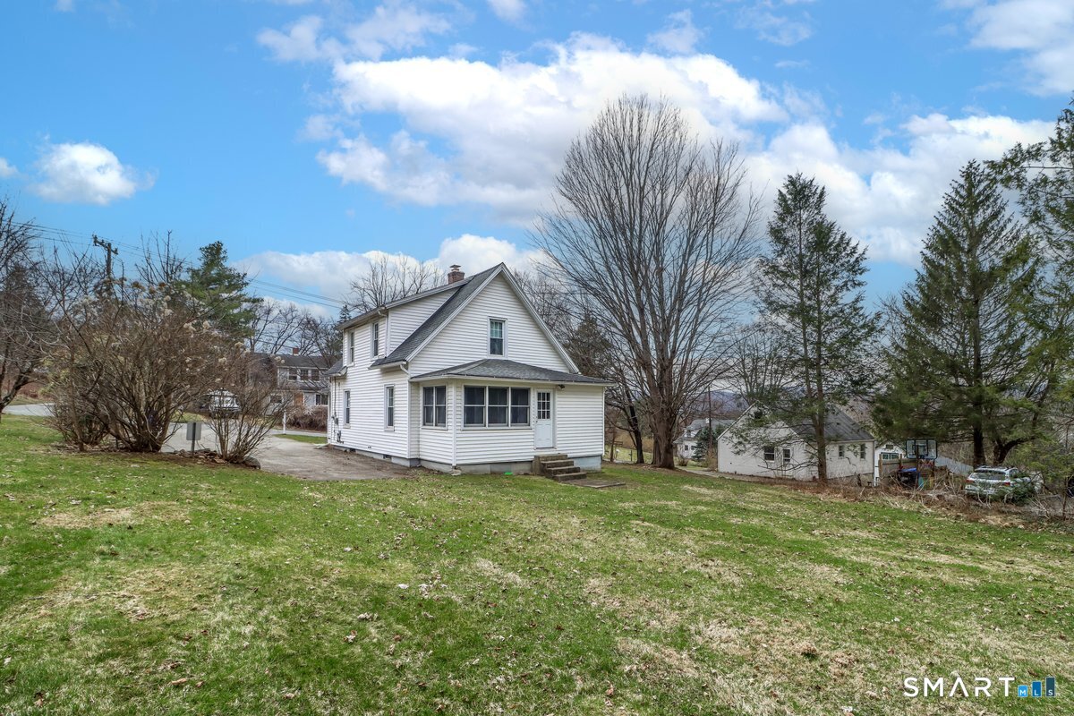 25 Hillside Avenue