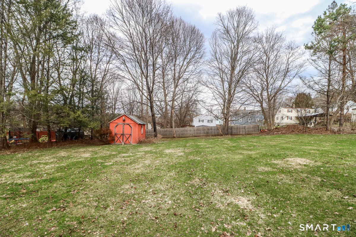25 Hillside Avenue