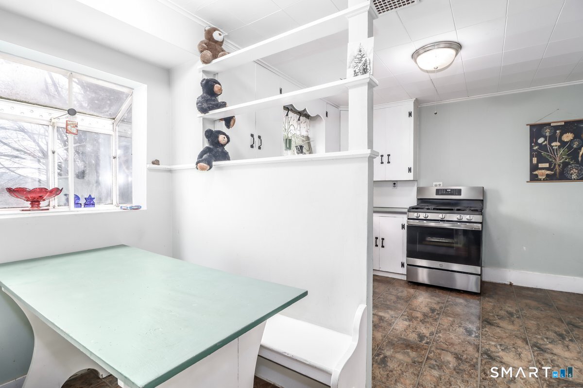 25 Hillside Avenue