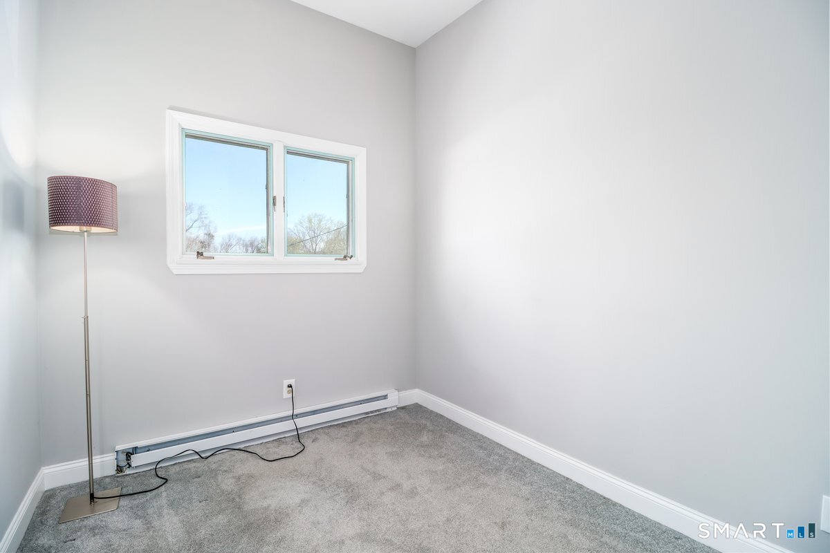 38 Cedar Ln Extension