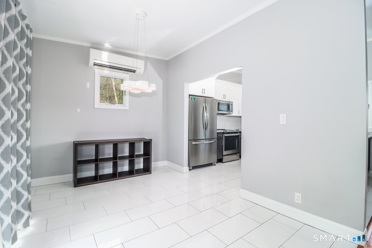 38 Cedar Ln Extension