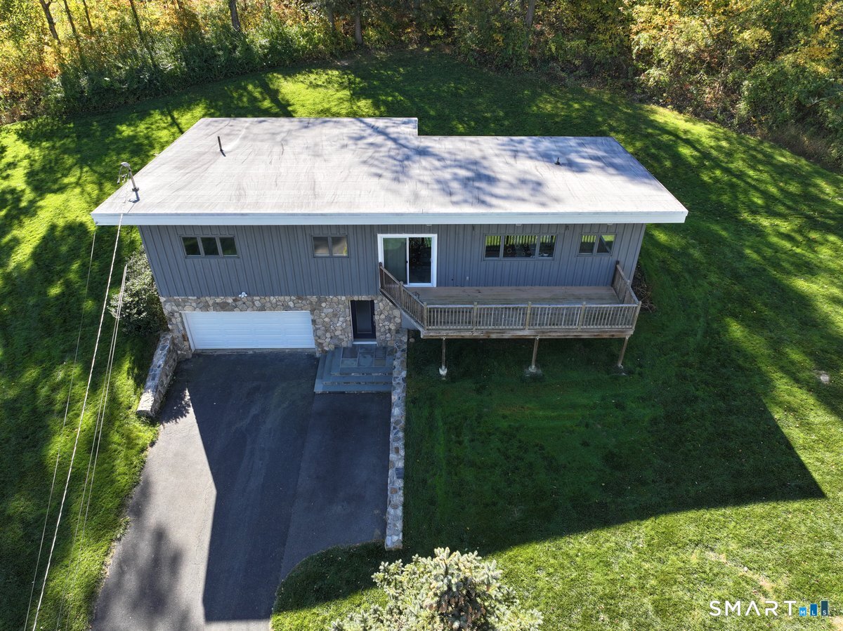 38 Cedar Ln Extension