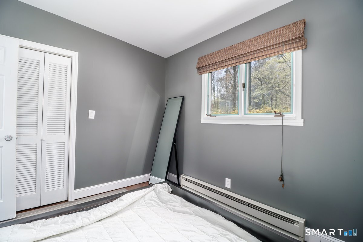 38 Cedar Ln Extension