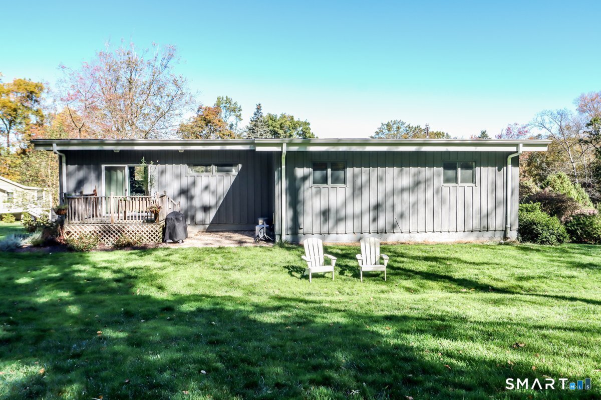 38 Cedar Ln Extension