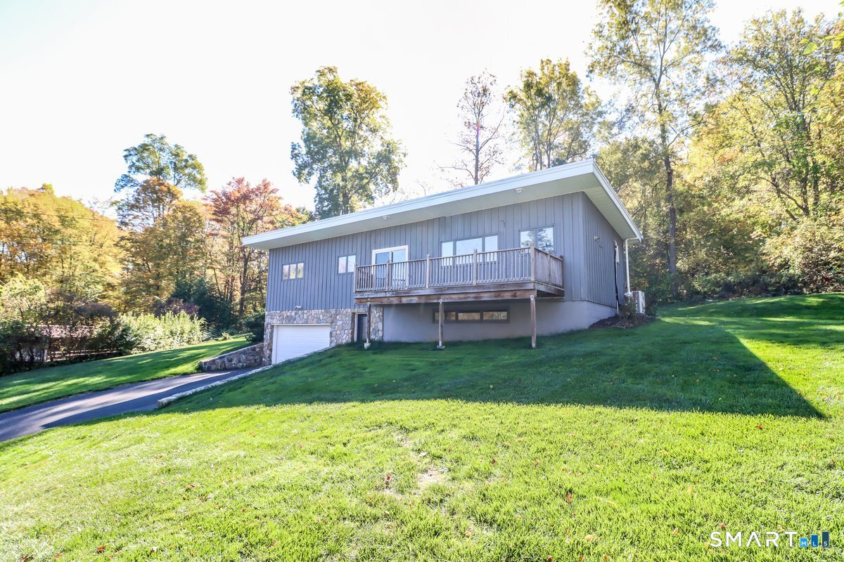 38 Cedar Ln Extension