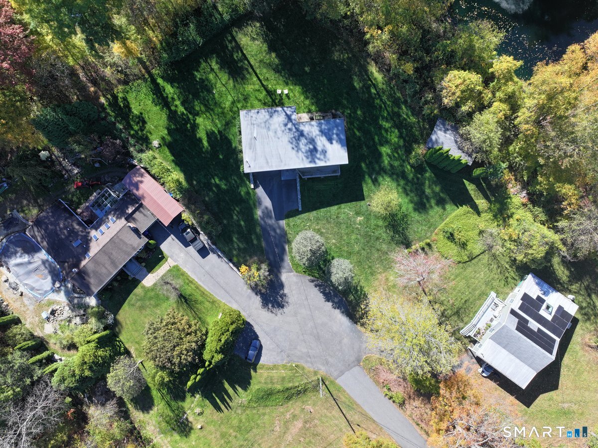 38 Cedar Ln Extension