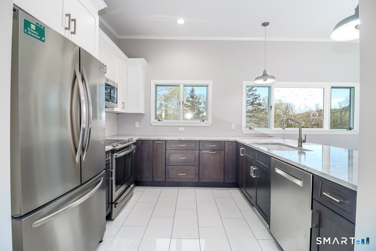 38 Cedar Ln Extension