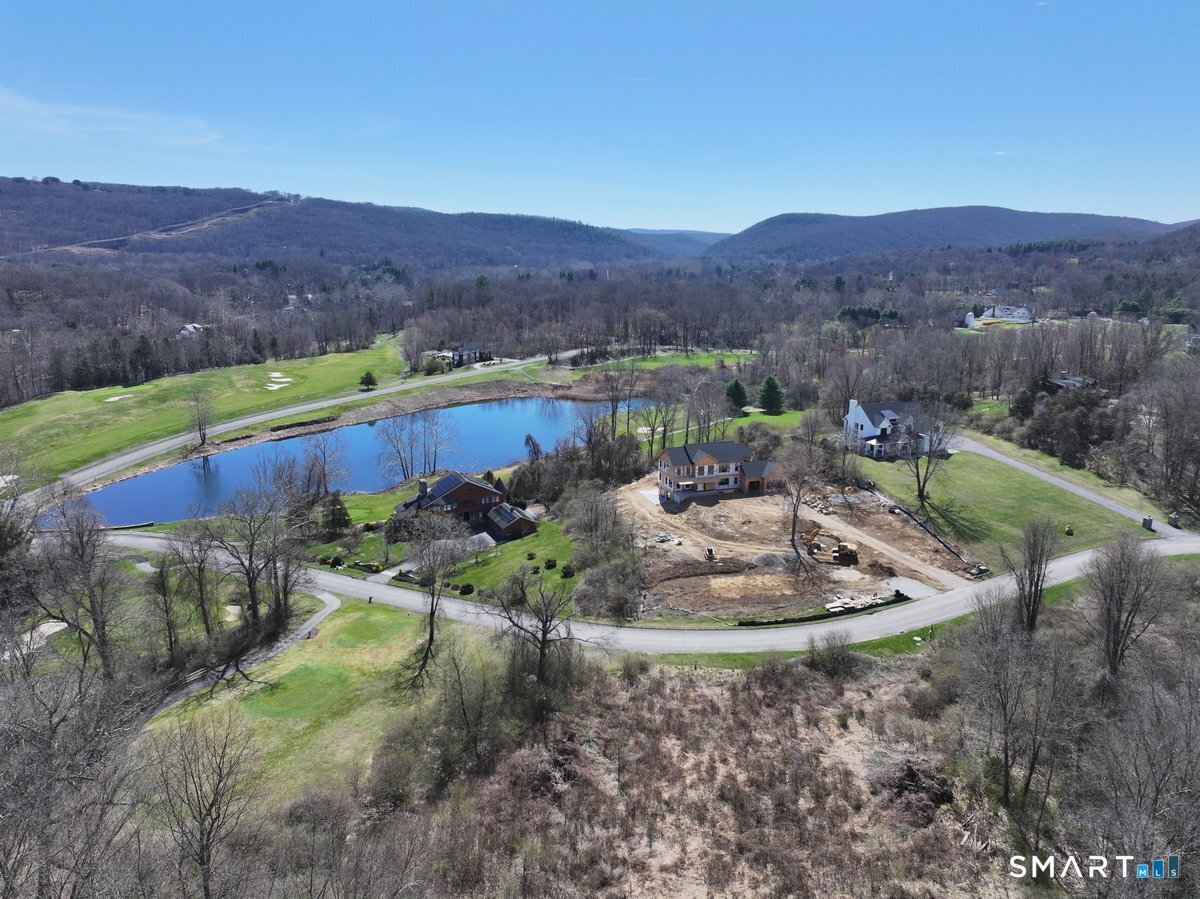 4 Pond View Lane