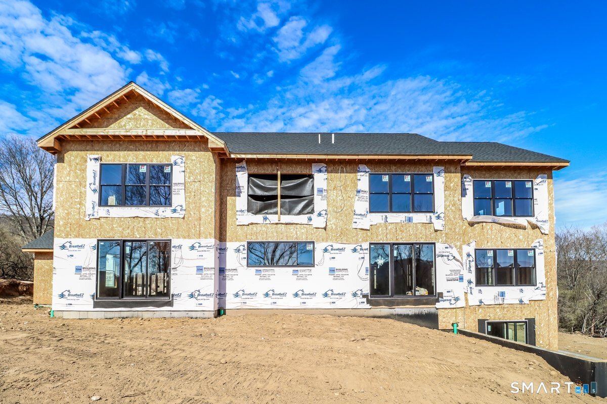 4 Pond View Lane