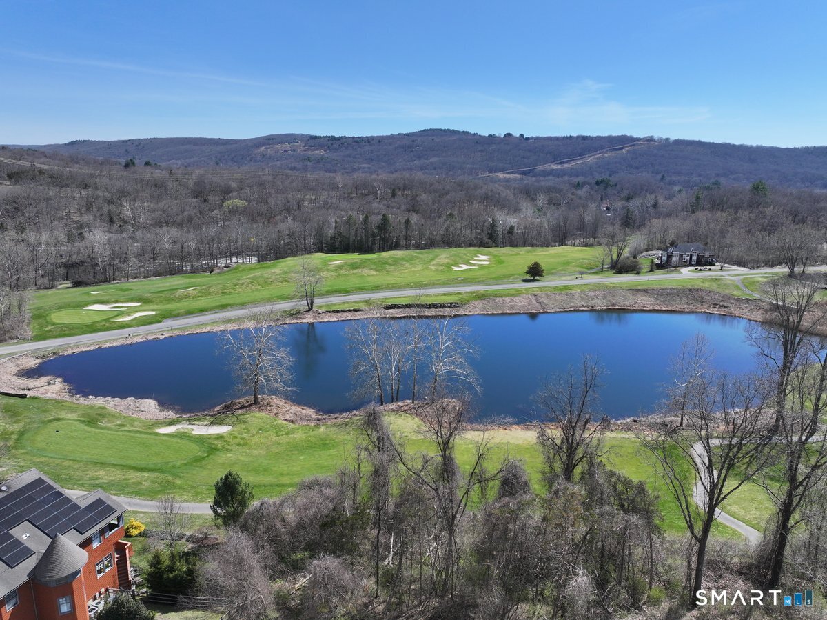 4 Pond View Lane