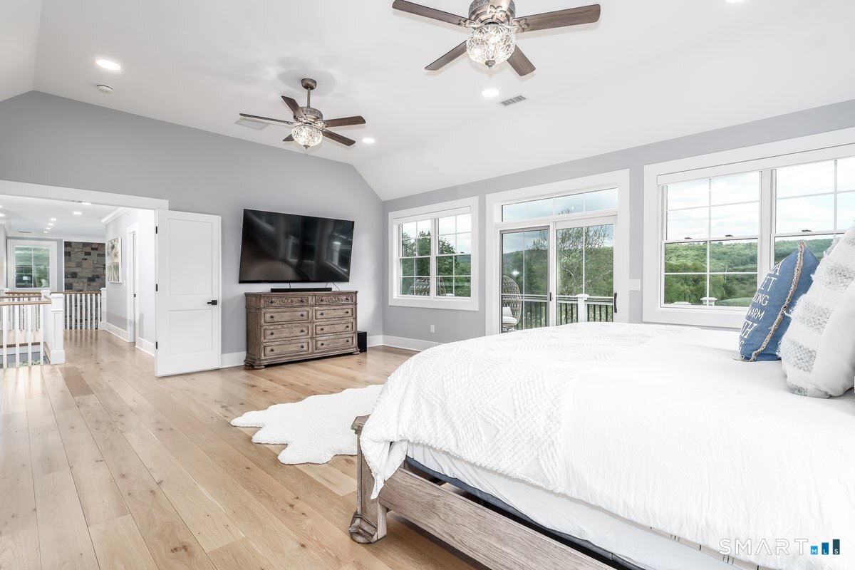 2 Pond View Lane