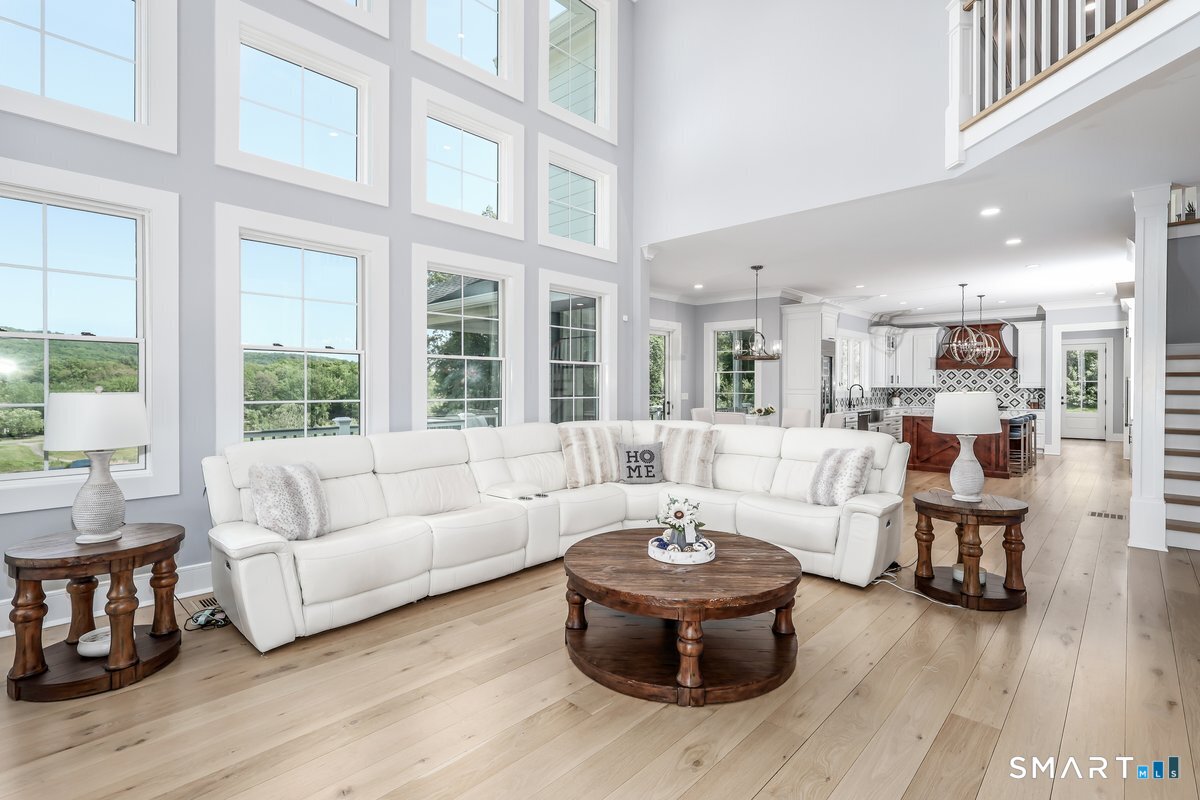 2 Pond View Lane