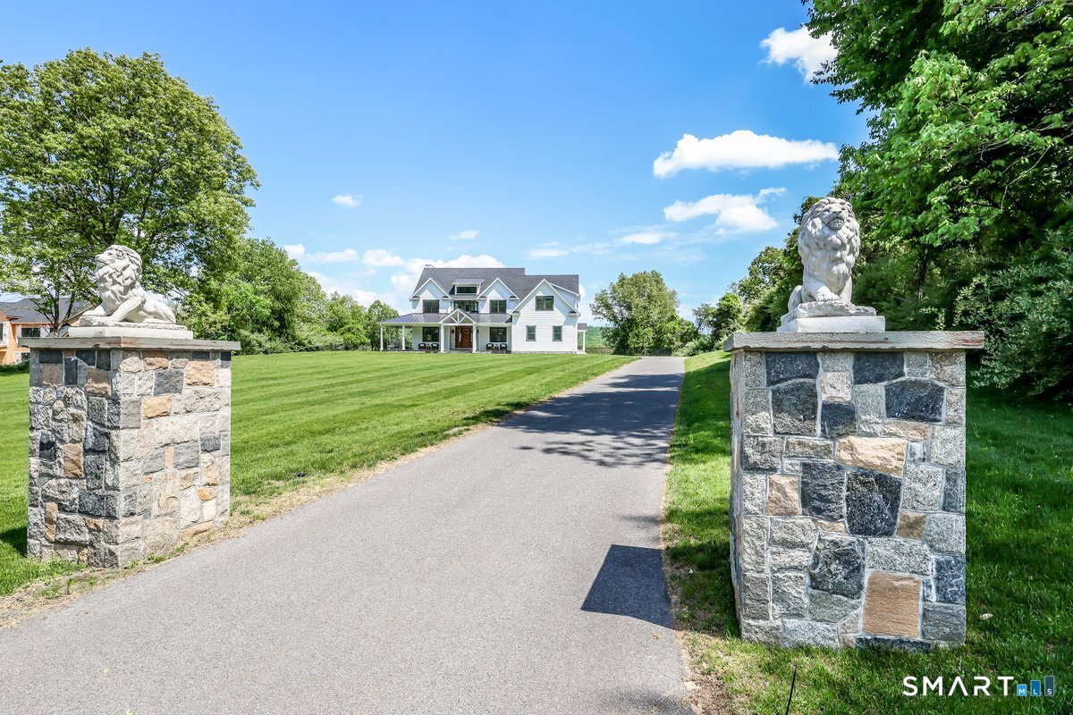 2 Pond View Lane