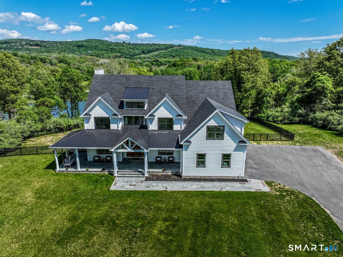 2 Pond View Lane