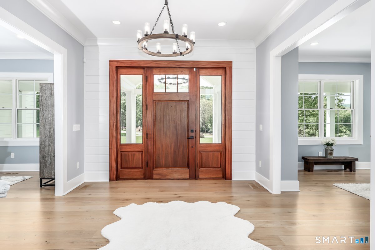 2 Pond View Lane
