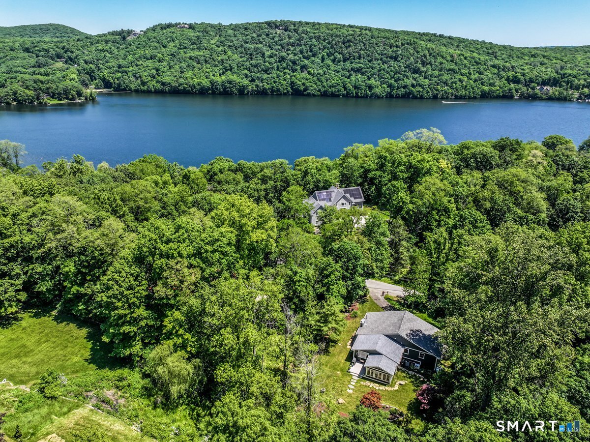 3 Ledgewood Drive