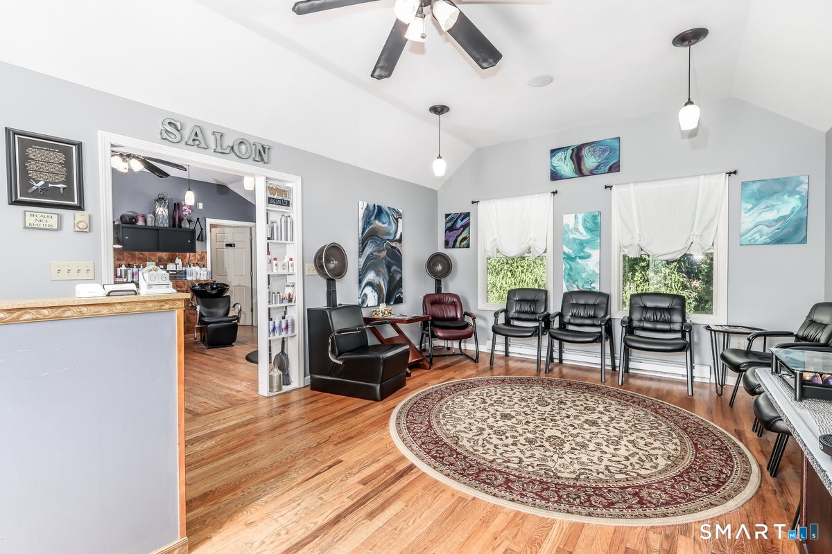 121 Litchfield Road