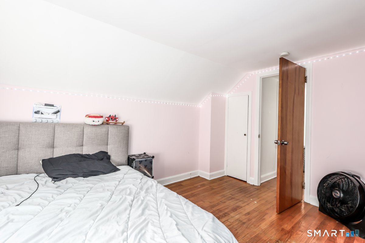 121 Litchfield Road