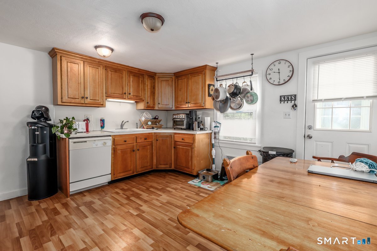 121 Litchfield Road