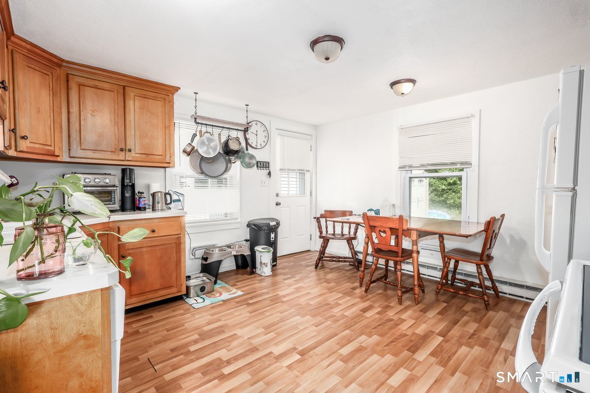 121 Litchfield Road