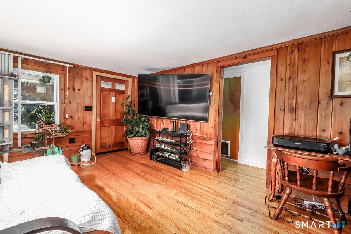 121 Litchfield Road