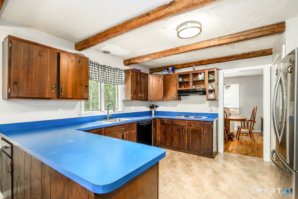 99 Great Brook Road
