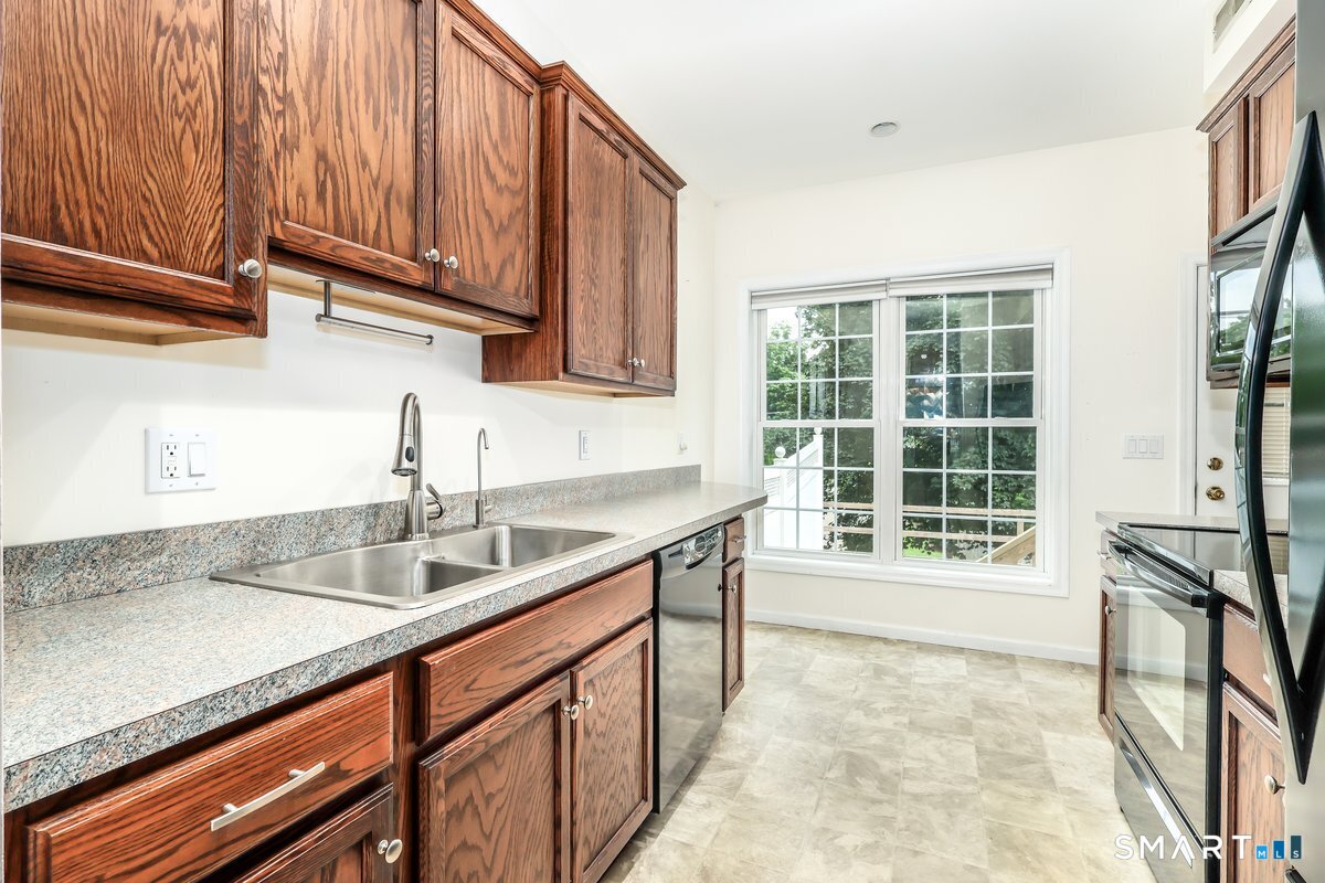 18 Wishing Well Lane Unit: 18
