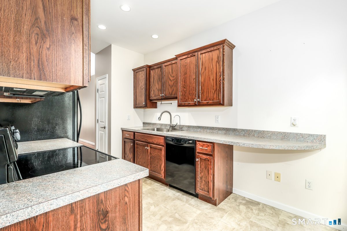 18 Wishing Well Lane Unit: 18