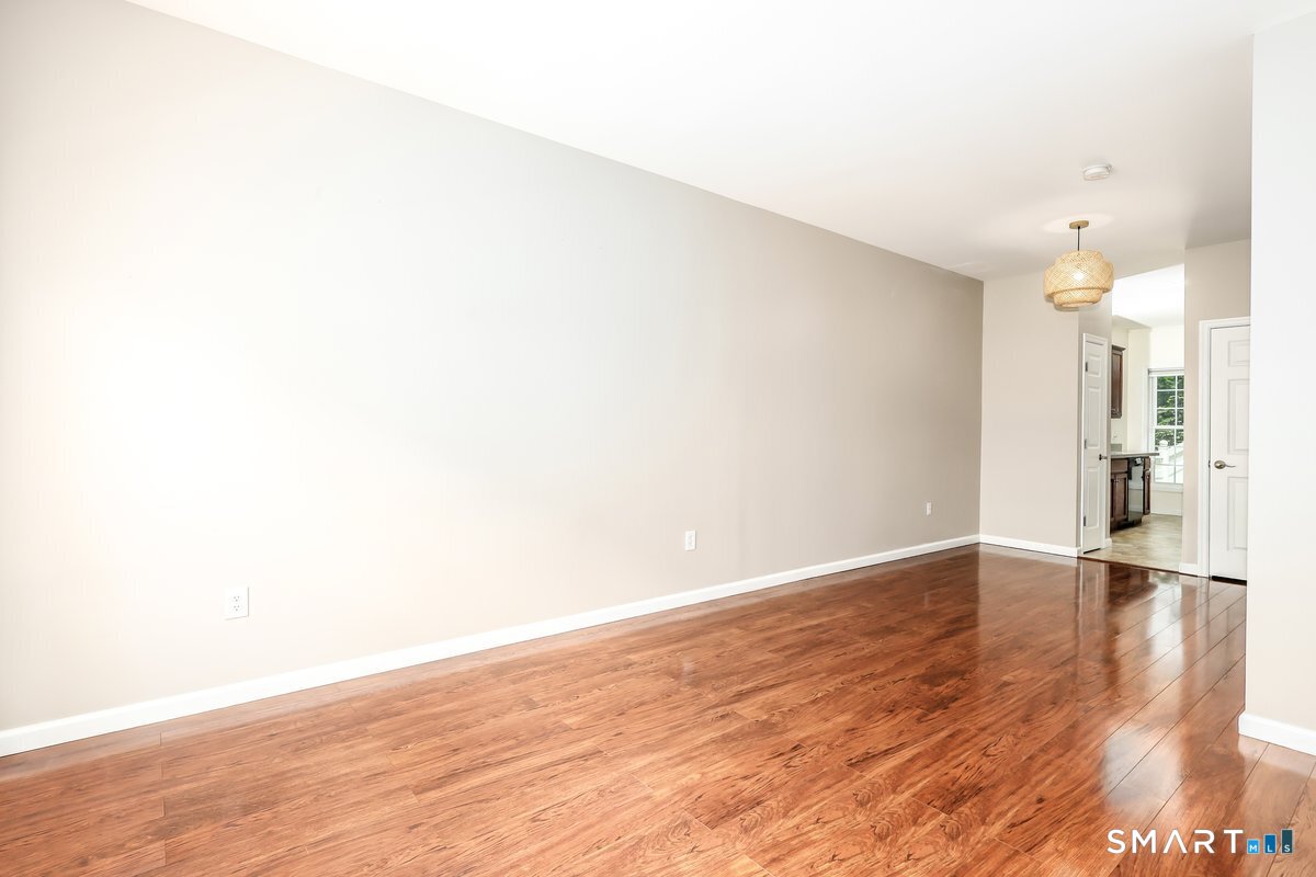 18 Wishing Well Lane Unit: 18