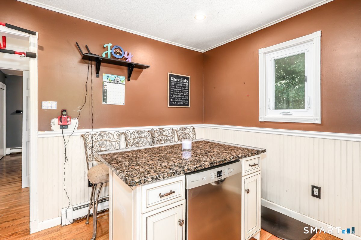 212 Chestnut Land Road