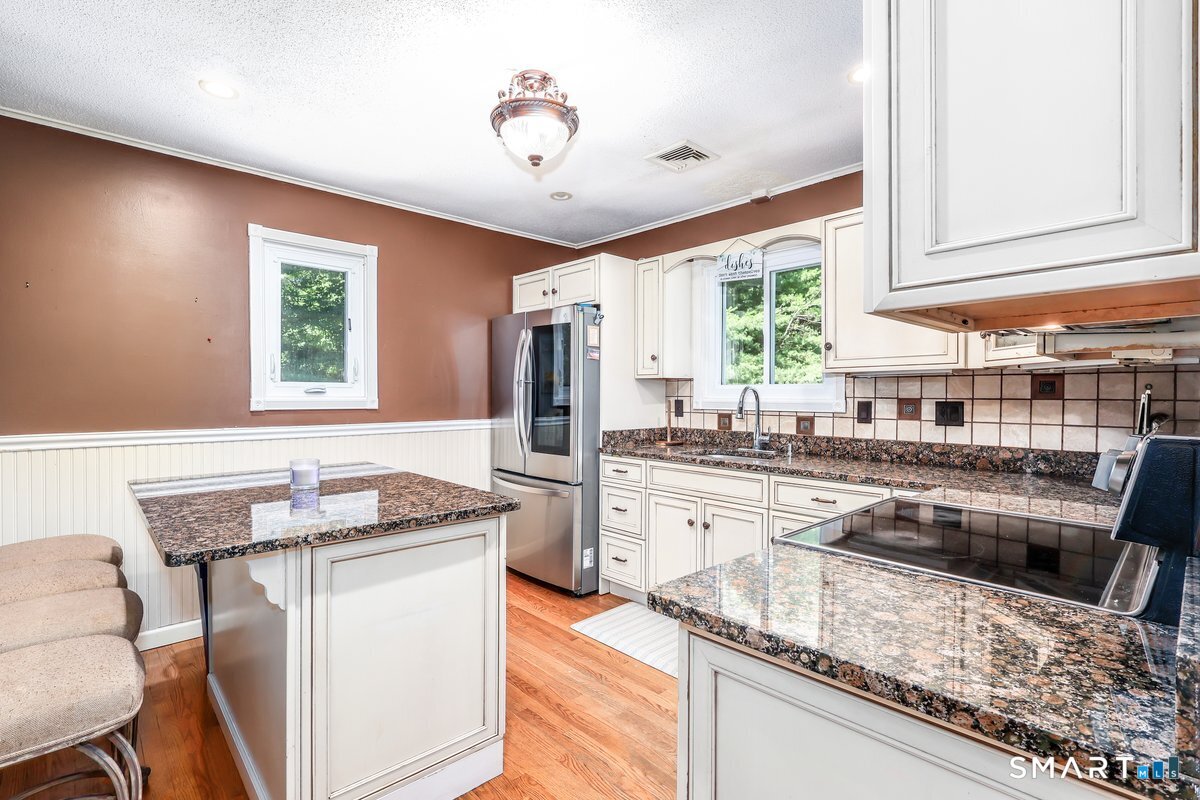 212 Chestnut Land Road