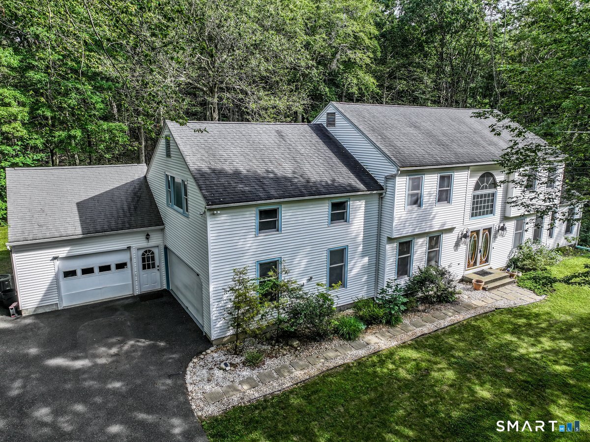 18 Stephanie Drive