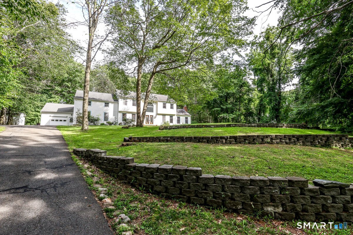 18 Stephanie Drive