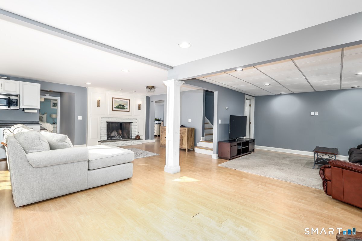 41 High Ridge Road