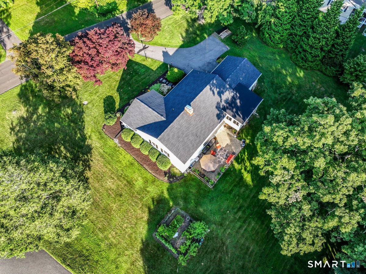 41 High Ridge Road