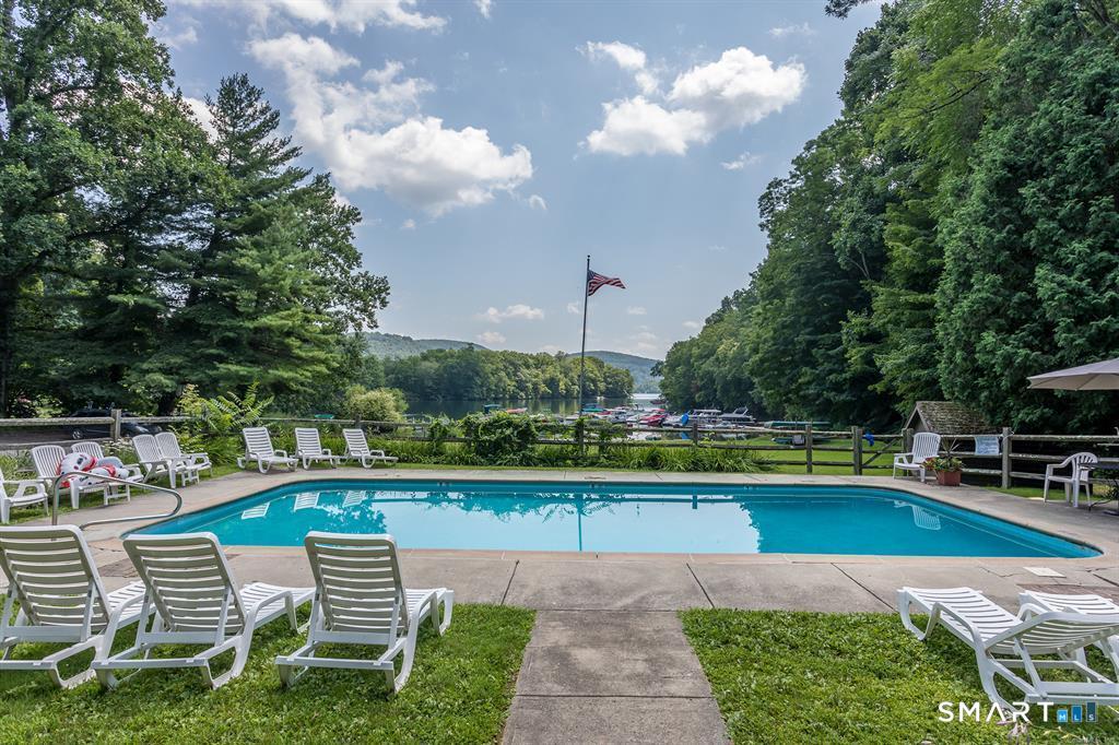 3 Ledgewood Drive