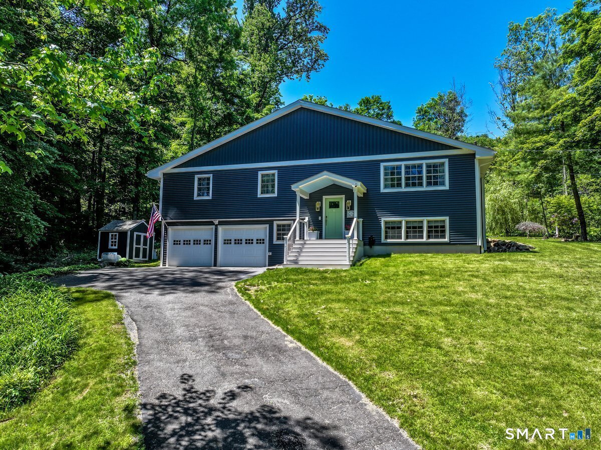 3 Ledgewood Drive