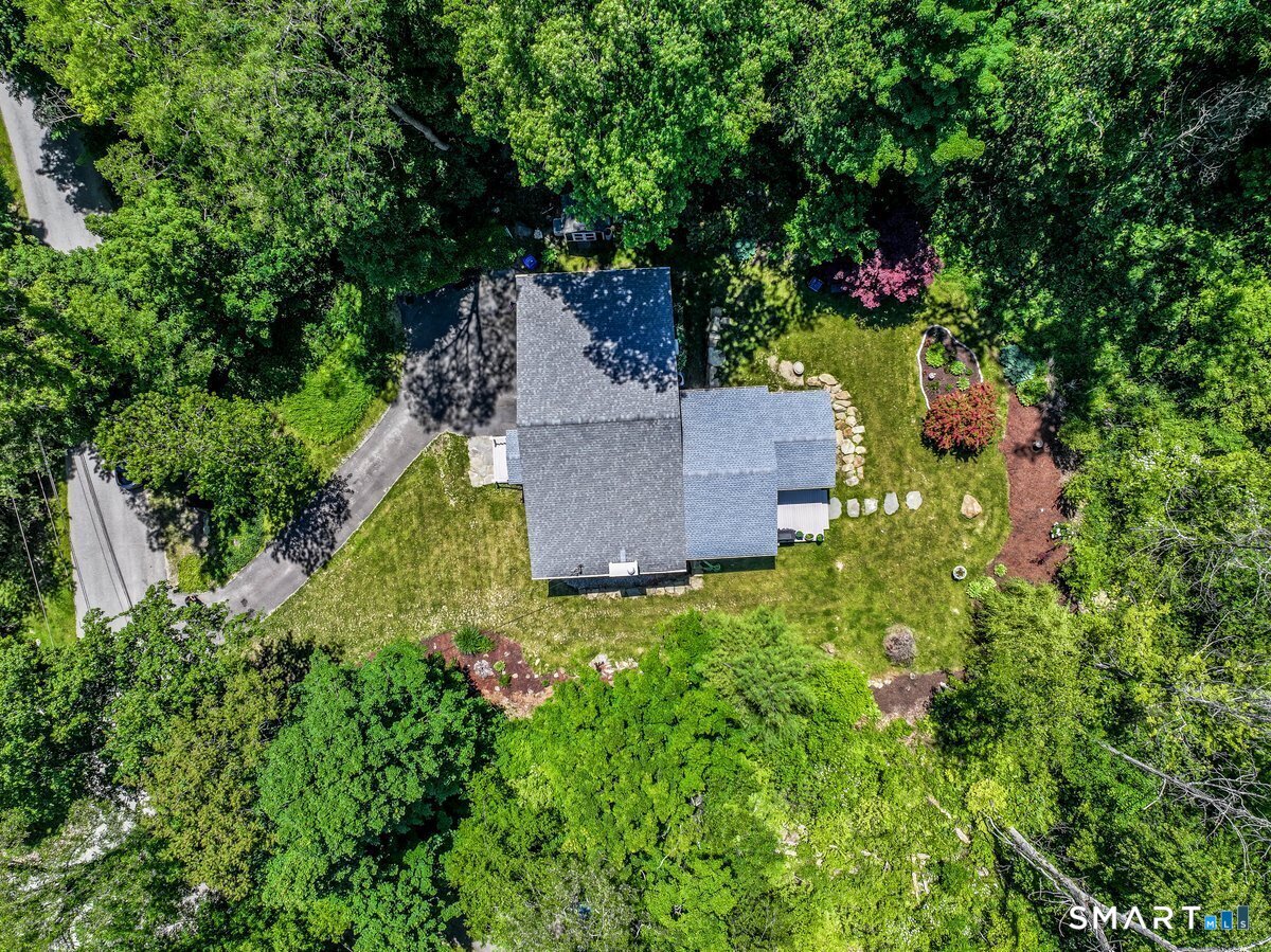 3 Ledgewood Drive