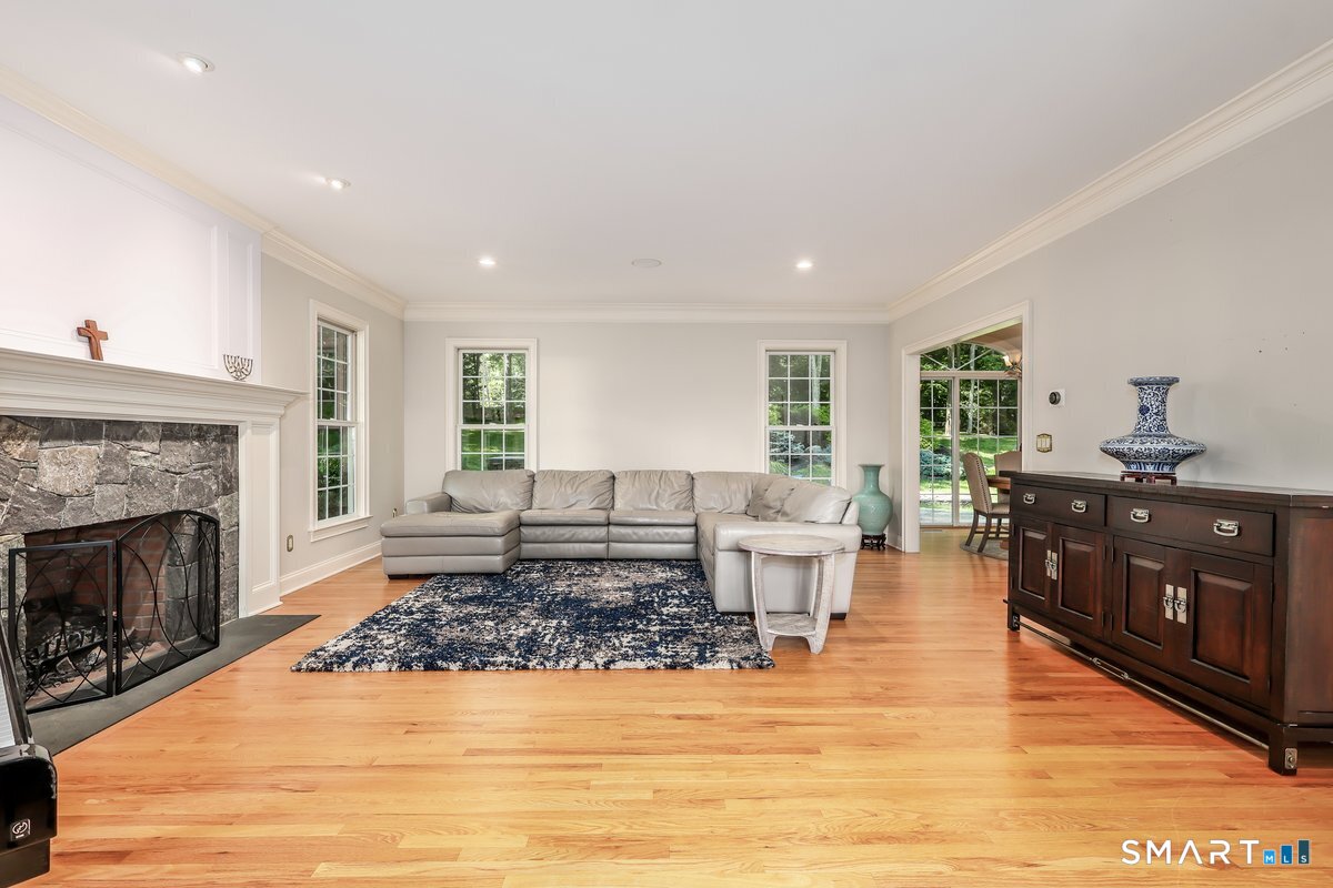 4 Mia Bella Drive