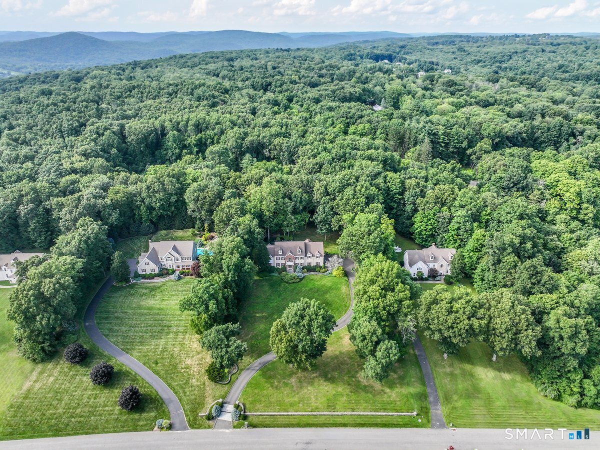 4 Mia Bella Drive