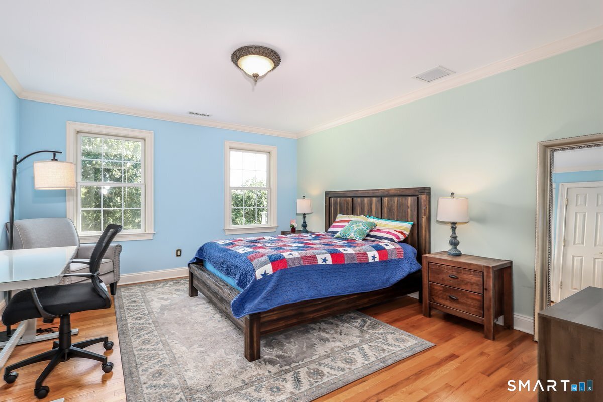 4 Mia Bella Drive