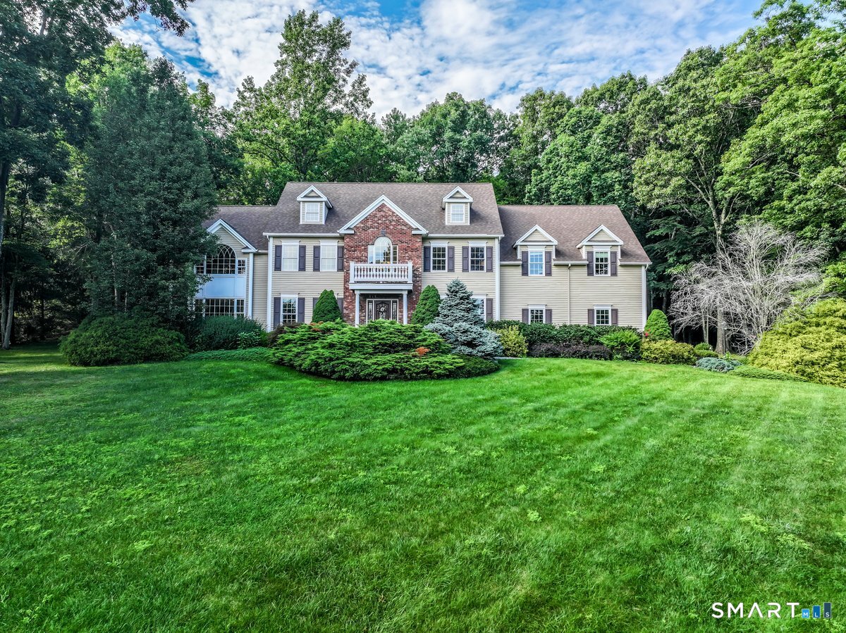 4 Mia Bella Drive