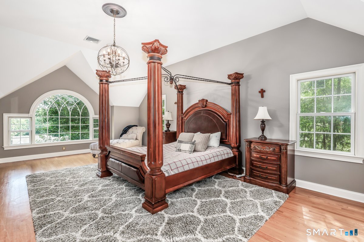 4 Mia Bella Drive