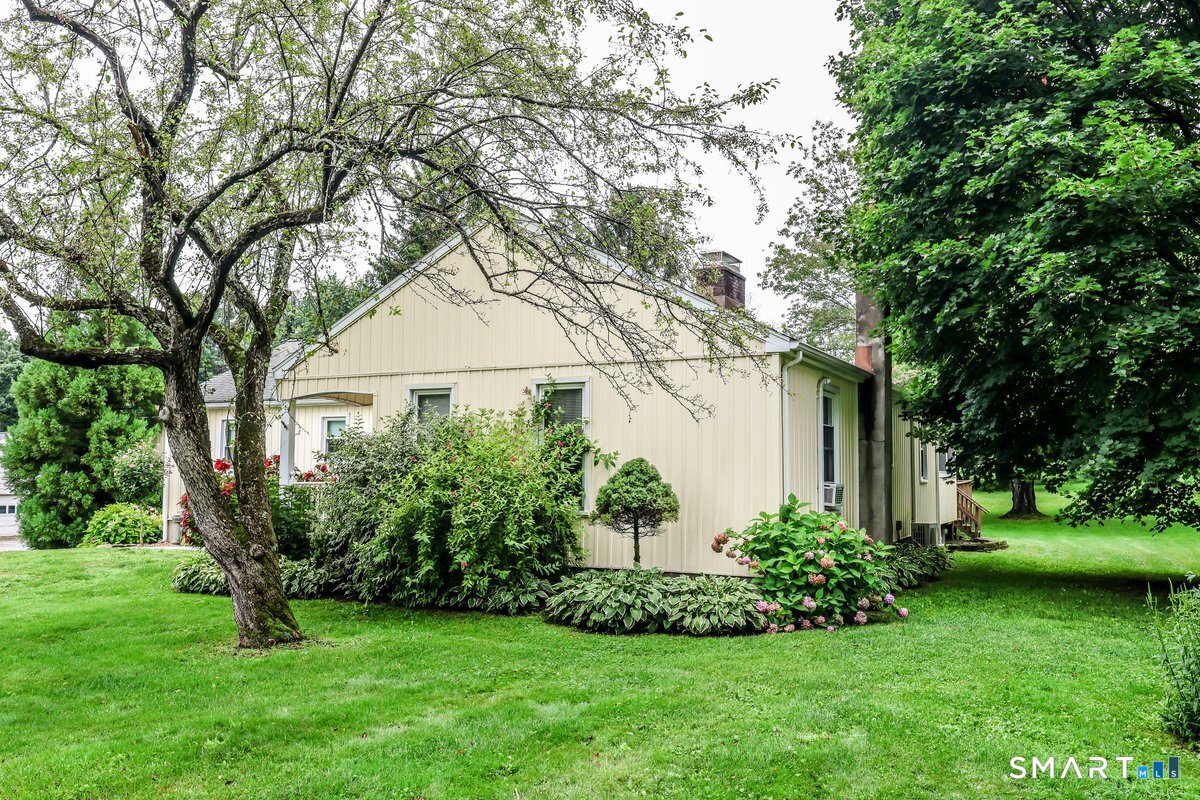 11 Jefferson Drive