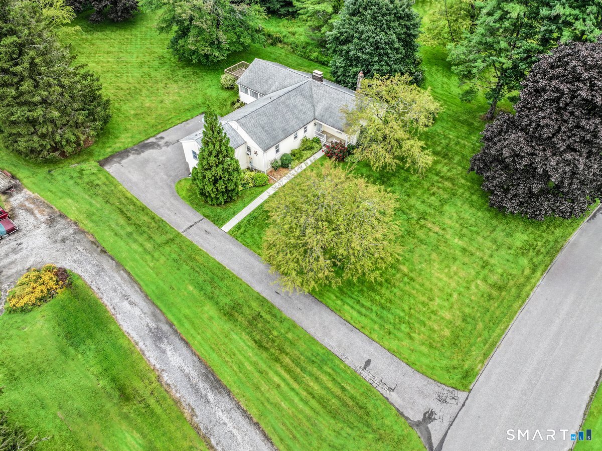 11 Jefferson Drive
