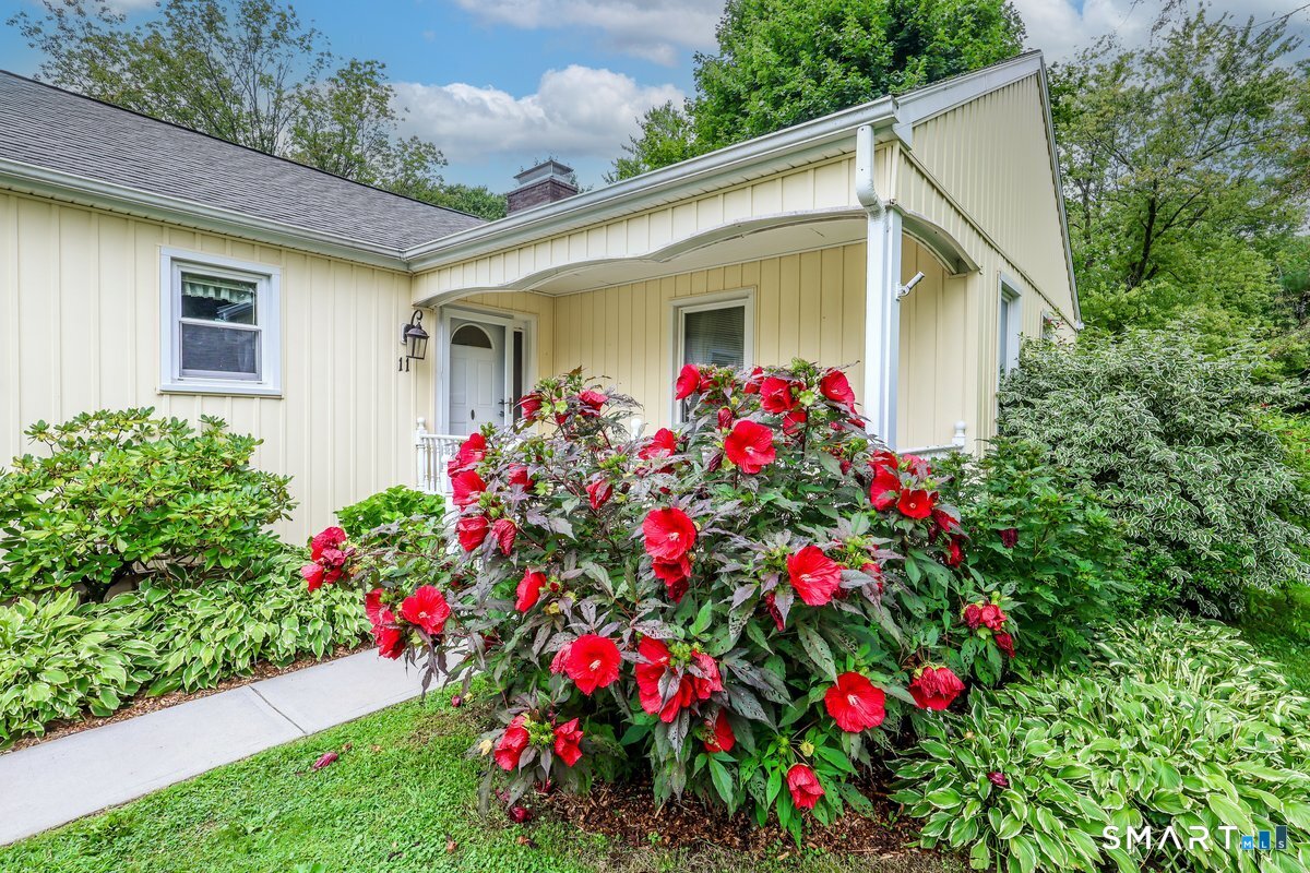 11 Jefferson Drive