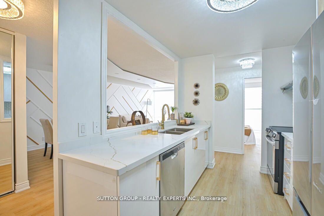 35 Trailwood Drive 713